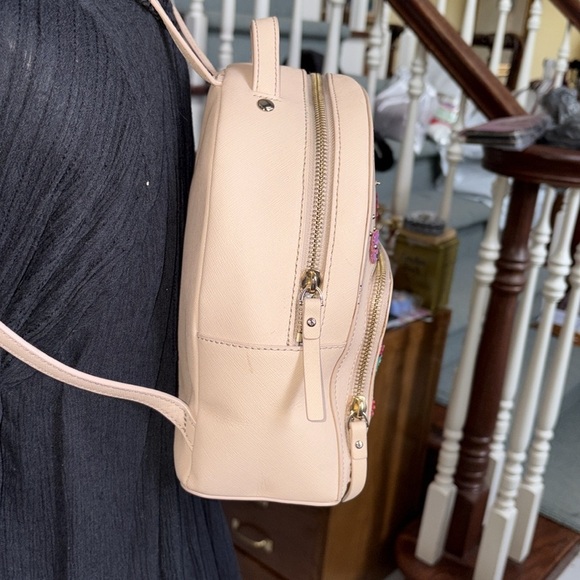 Kate Spade  jalapeño cactus appliqué backpack  Saffiano Leather beige red purple main image 7